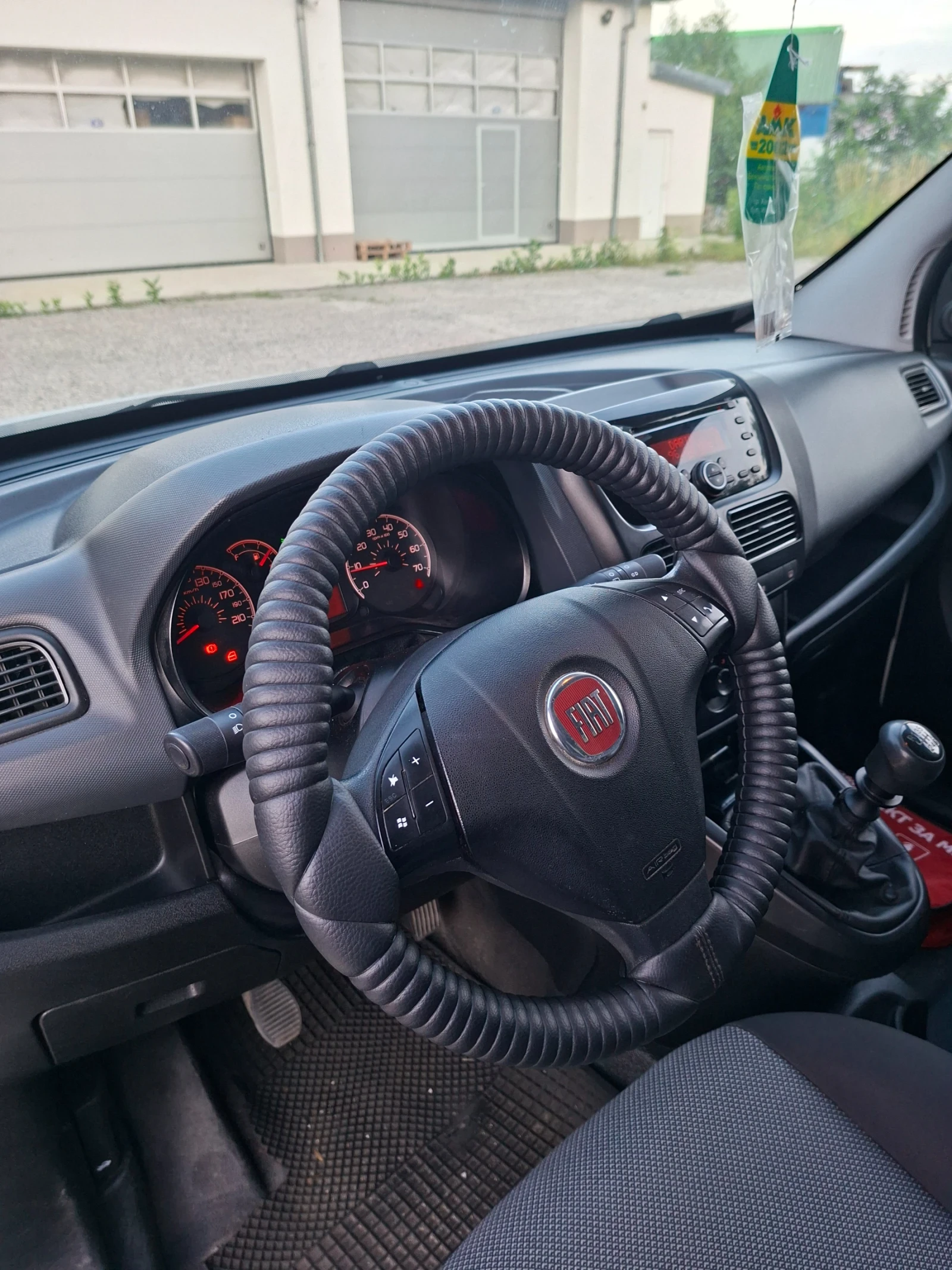 Fiat Doblo Товарен, снимка 6 - Автомобили и джипове - 54858570
