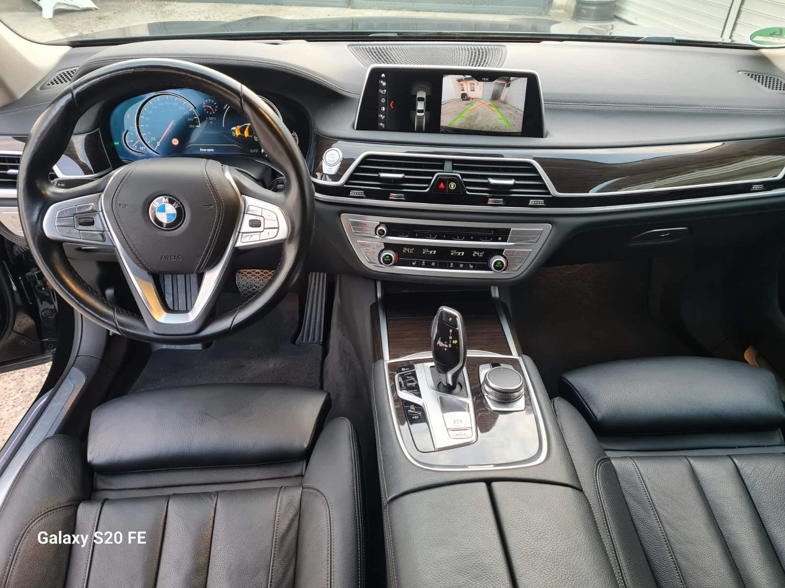 BMW 730 D ВАКУМ! Laser! Дистроник! 150000км!, снимка 10 - Автомобили и джипове - 54952527