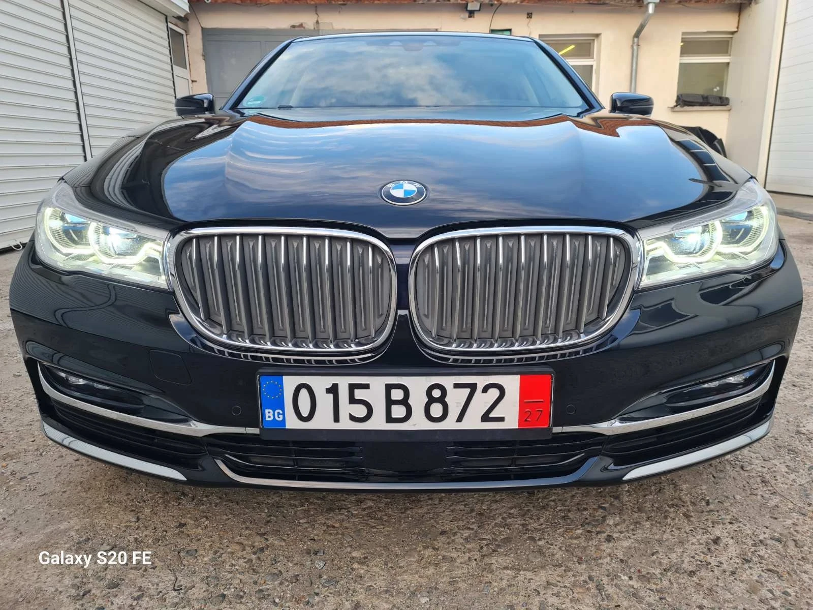 BMW 730 D ВАКУМ! Laser! Дистроник! 150000км!, снимка 2 - Автомобили и джипове - 54952527