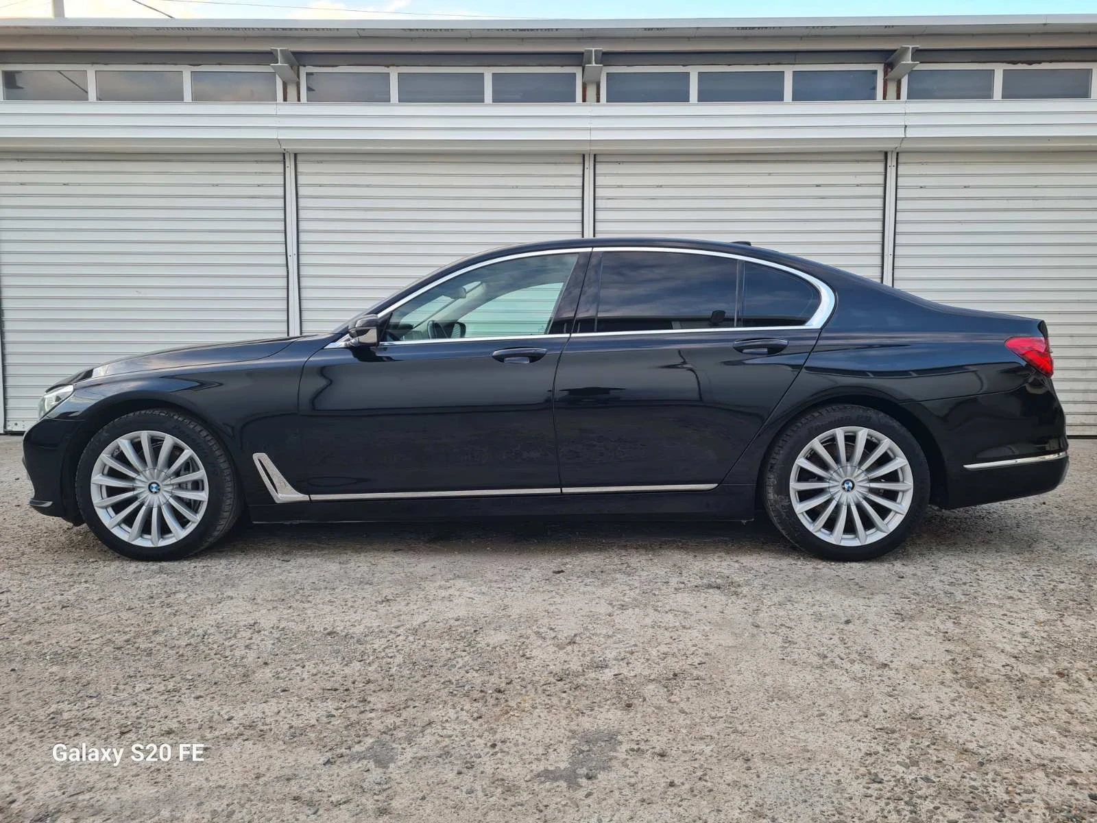 BMW 730 D ВАКУМ! Laser! Дистроник! 150000км!, снимка 7 - Автомобили и джипове - 54952527