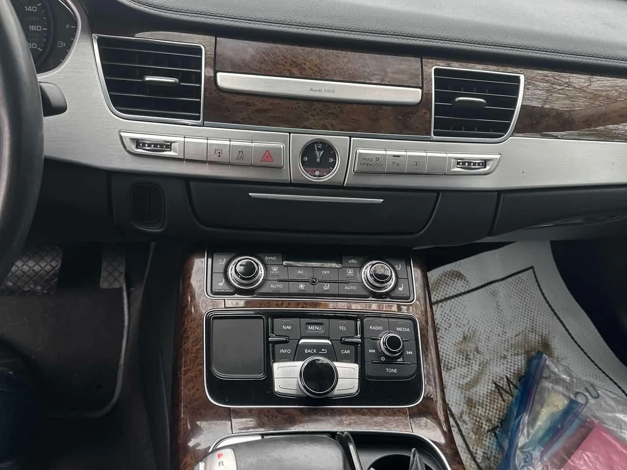 Audi A8 * CARFAX * ���������� ��� ������������ ������ | Mobile.bg � ����������� 9