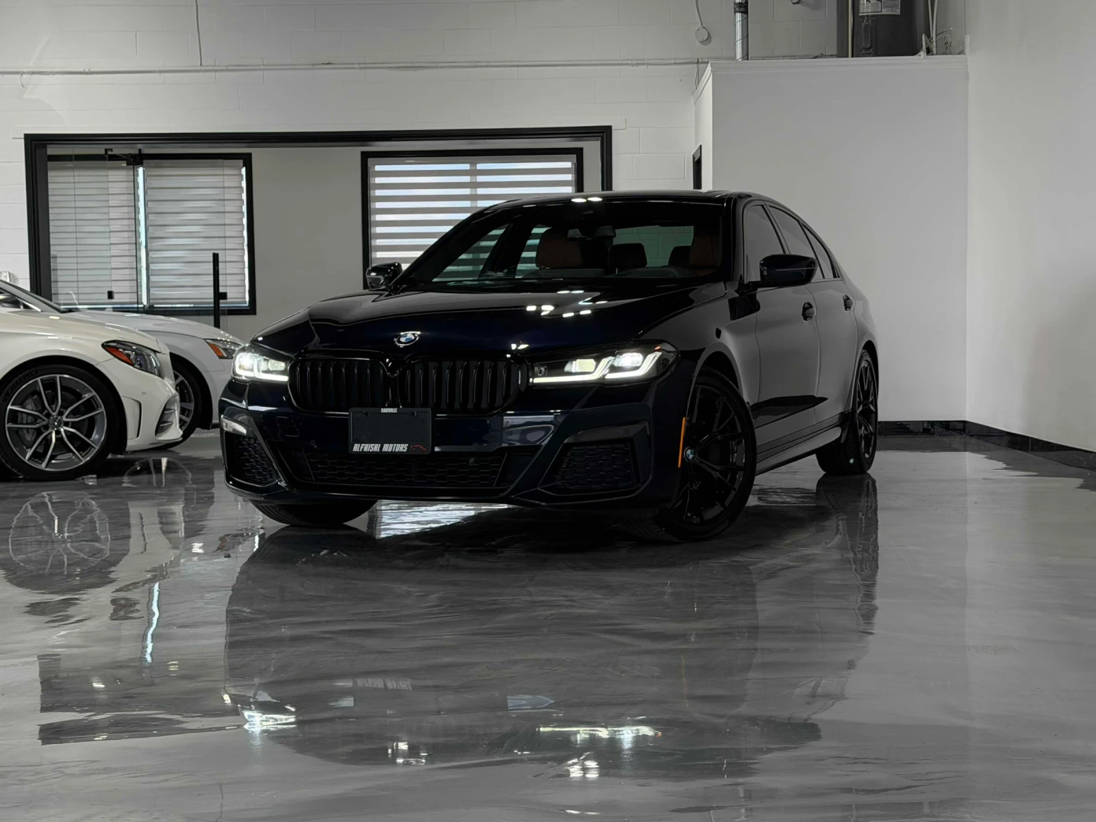 BMW 530 MPACK * ПОДГРЕВИ * ПАНОРАМА * KOMFORT SALON * , снимка 3 - Автомобили и джипове - 55258098