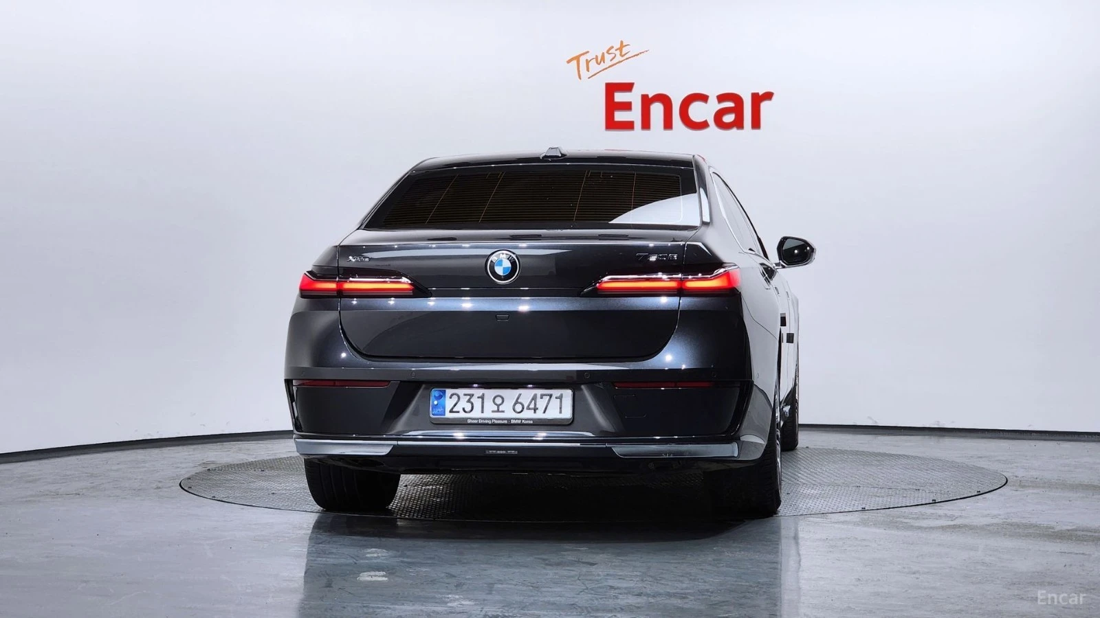 BMW 740 sDrive* РЕЛАКС* ТЕЛЕВИЗОР* МАСАЖИ* АВТОКРЕДИТ, снимка 4 - Автомобили и джипове - 55652680