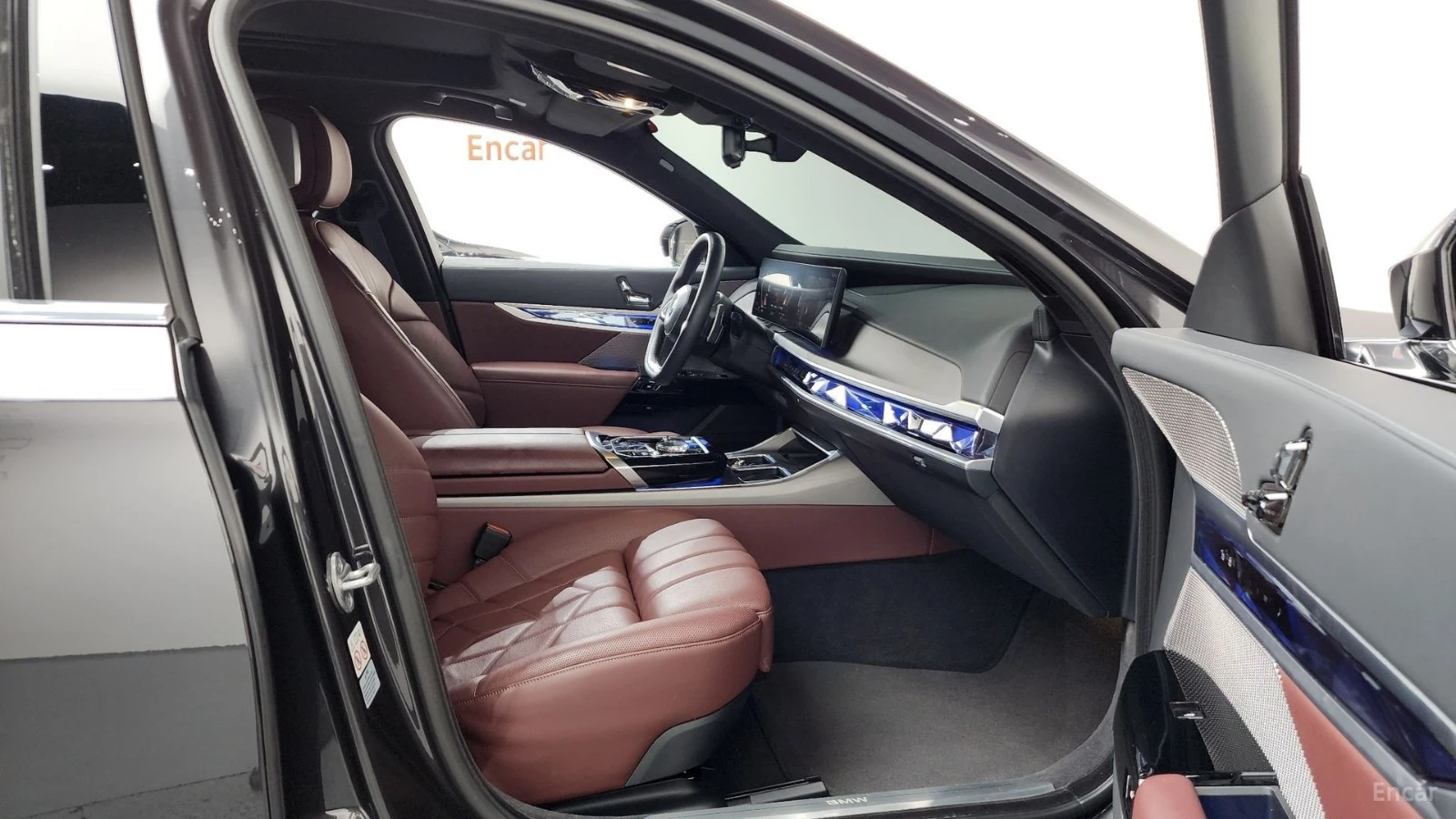 BMW 740 sDrive* РЕЛАКС* ТЕЛЕВИЗОР* МАСАЖИ* АВТОКРЕДИТ, снимка 9 - Автомобили и джипове - 55652680