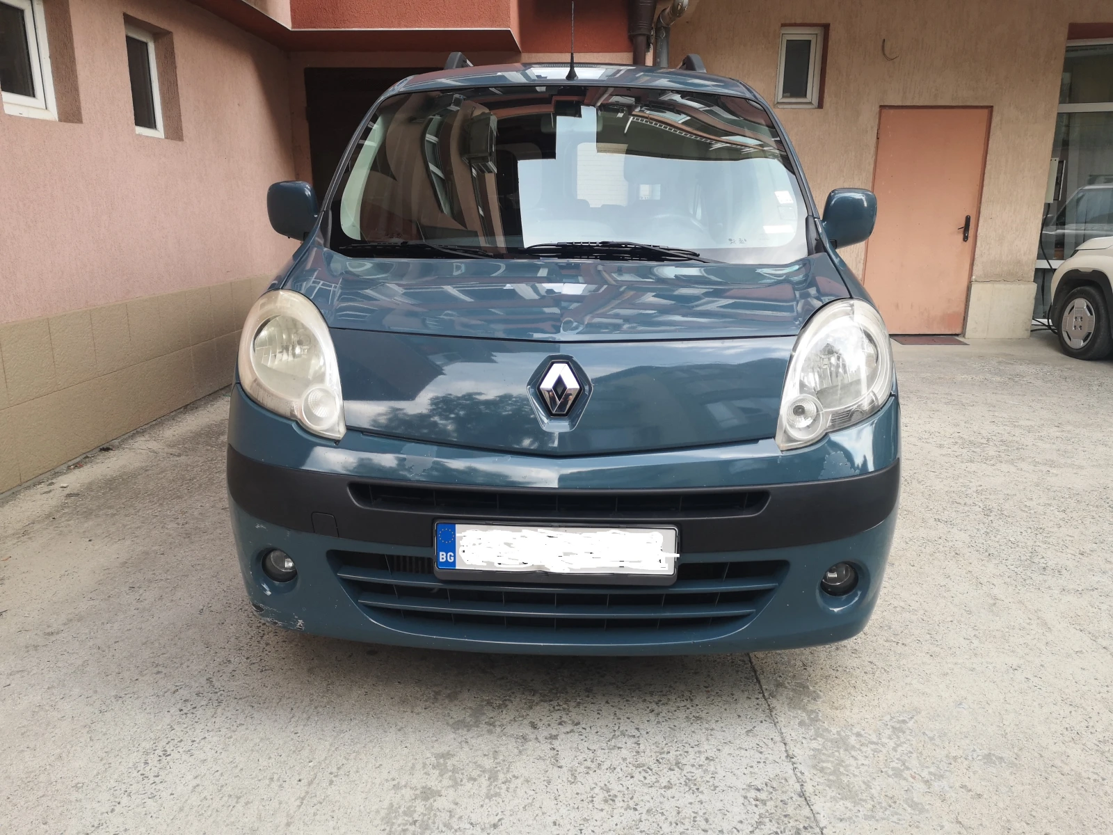 Renault Kangoo, снимка 3 - Автомобили и джипове - 55940432