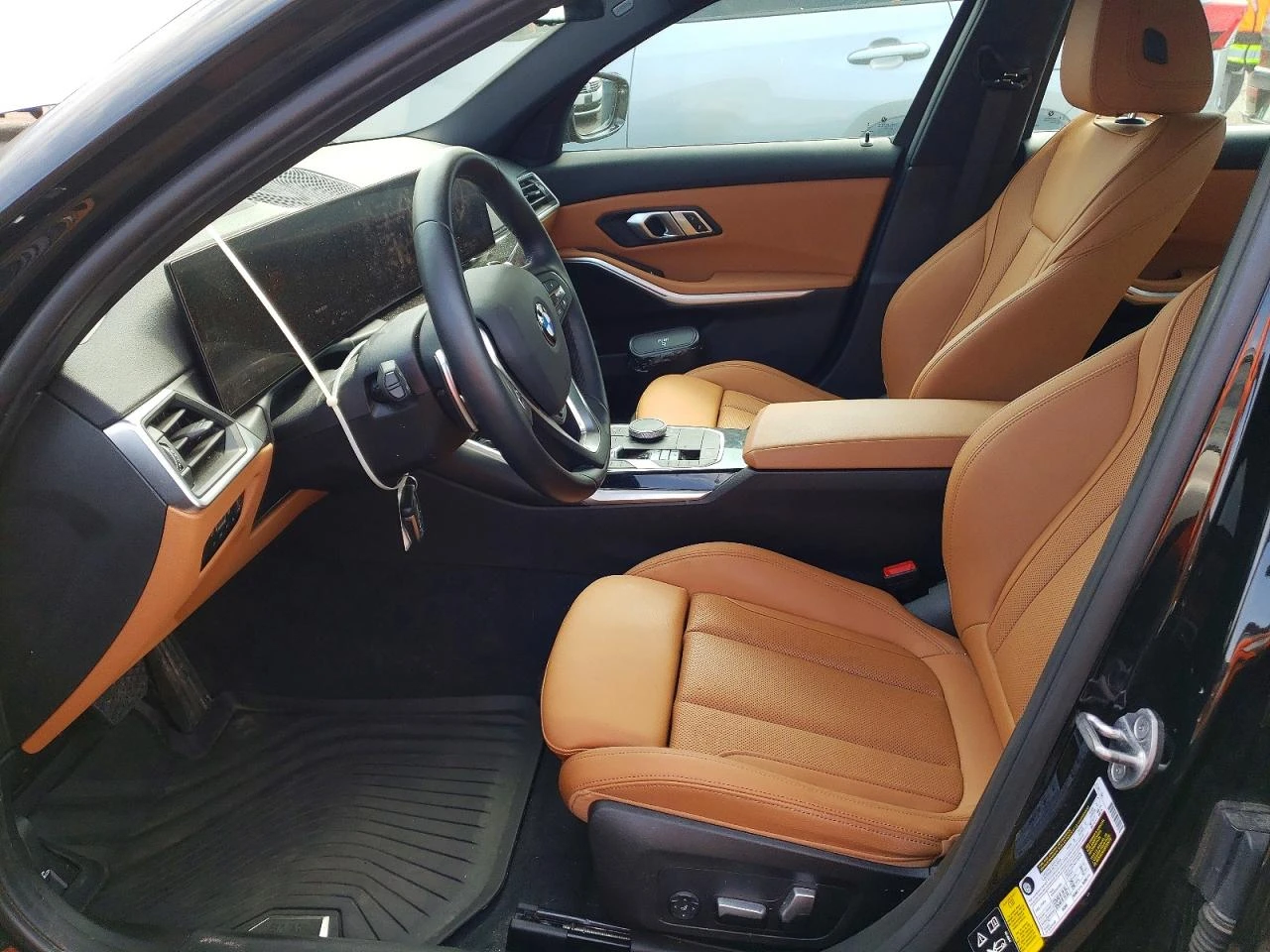 BMW 330 i xDrive, снимка 7 - Автомобили и джипове - 56008800