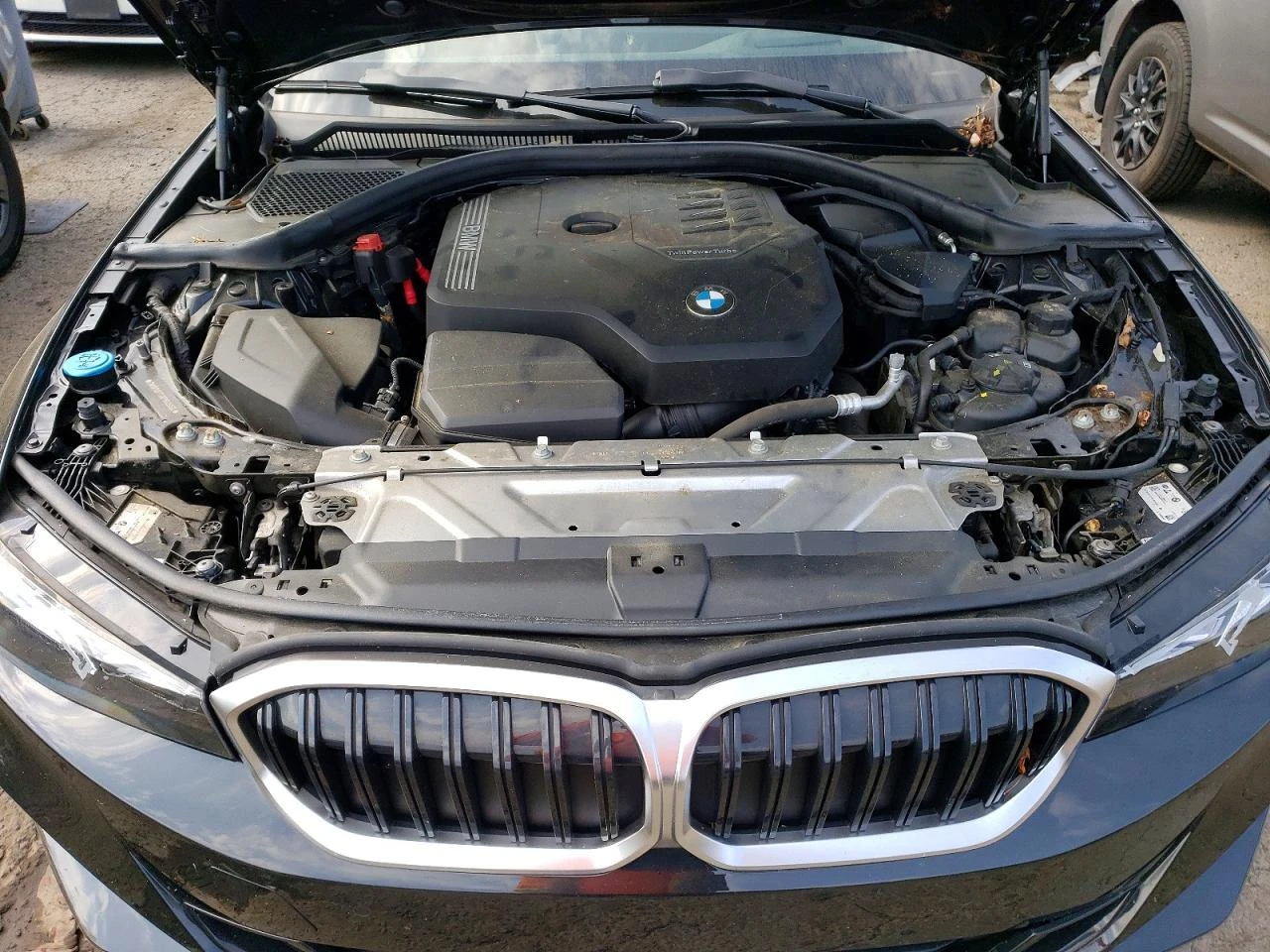 BMW 330 i xDrive, снимка 11 - Автомобили и джипове - 56008800