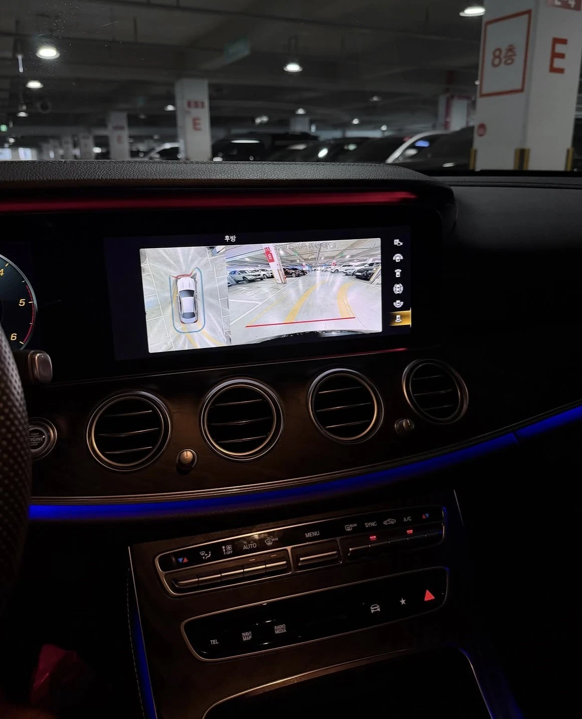 Mercedes-Benz E 220 D 4MATIC E53 AMG пакет, снимка 12 - Автомобили и джипове - 55992570