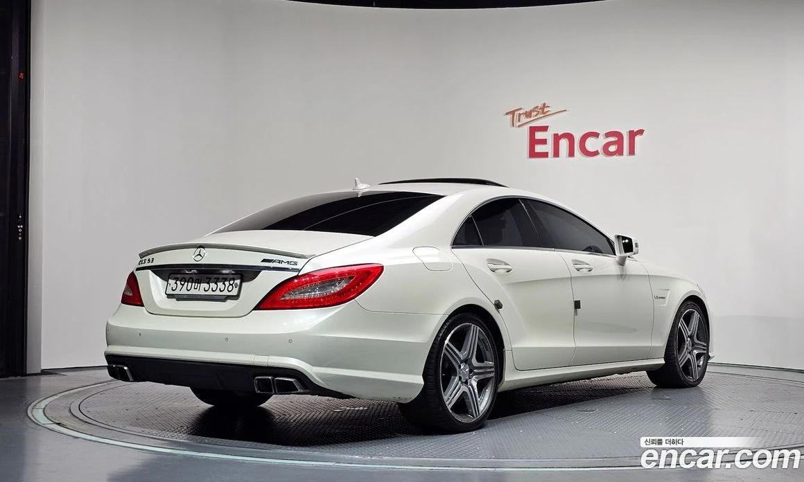 Mercedes-Benz CLS CLS63 AMG, снимка 2 - Автомобили и джипове - 56122388