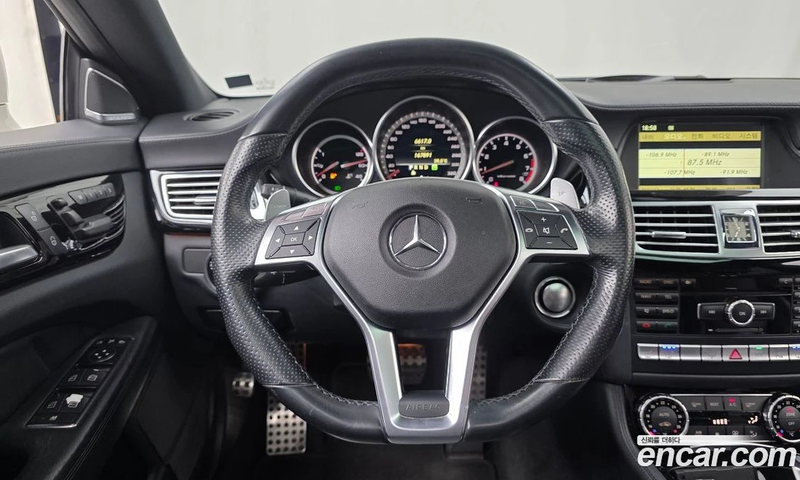 Mercedes-Benz CLS CLS63 AMG, снимка 13 - Автомобили и джипове - 56122388