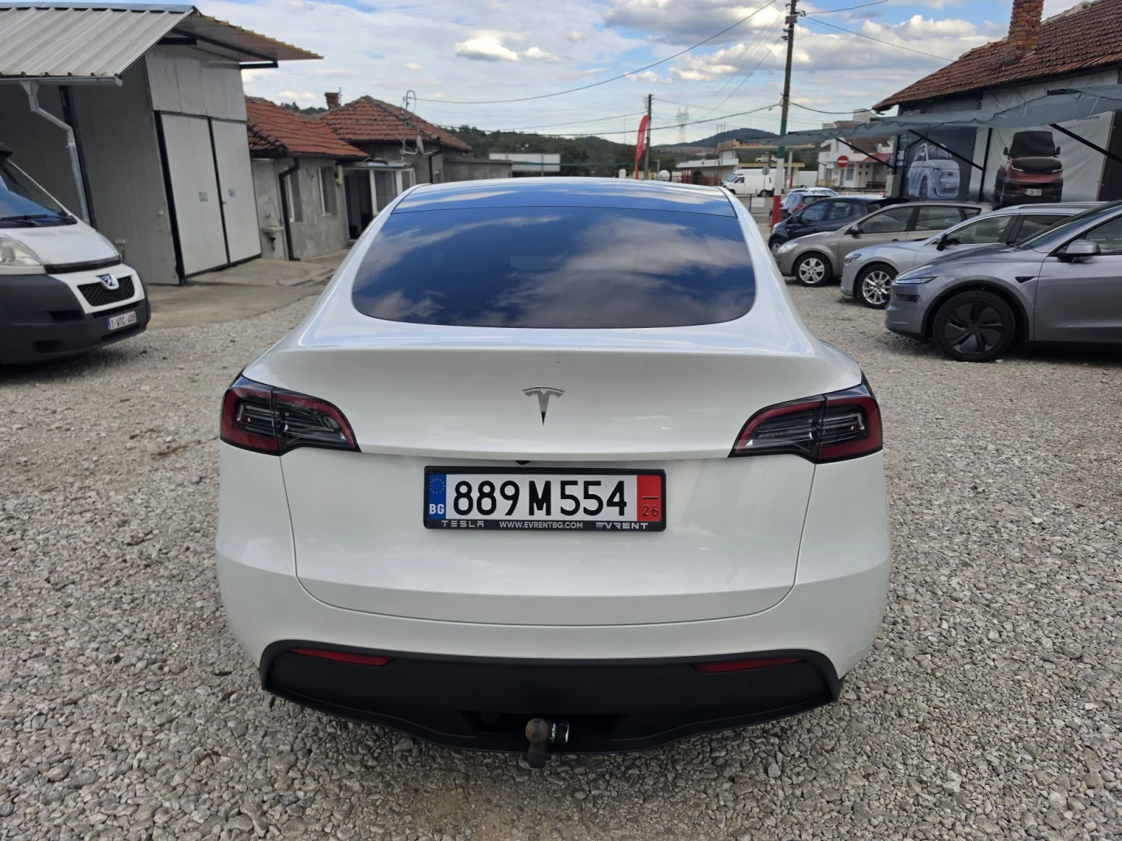 Tesla Model Y SR RWD BYD Blade Battery HW4, снимка 6 - Автомобили и джипове - 56245220