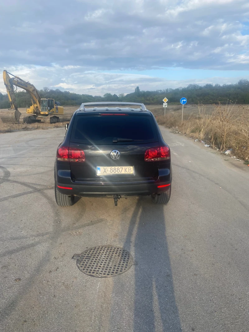 VW Touareg 2.5, снимка 5 - Автомобили и джипове - 47440379