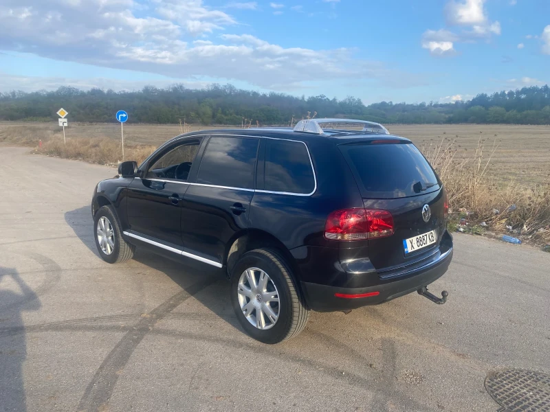 VW Touareg 2.5, снимка 4 - Автомобили и джипове - 47440379