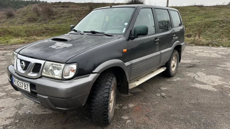 Nissan Terrano 2.7tdi, снимка 1 - Автомобили и джипове - 47979902