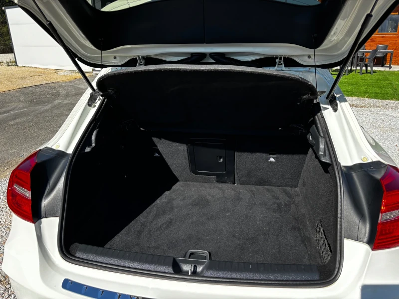 Mercedes-Benz GLA 220 AMG/4MATIG/ КАМЕРА /ПАНОРАМА /ТОП! Нов внос Италия, снимка 9 - Автомобили и джипове - 48811978