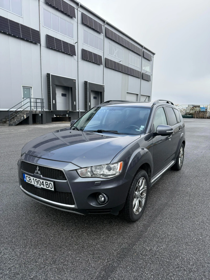 Mitsubishi Outlander Mitsubishi Outlander 2.2 DID / FULL / 4X4 / NAVI, снимка 2 - Автомобили и джипове - 52551621