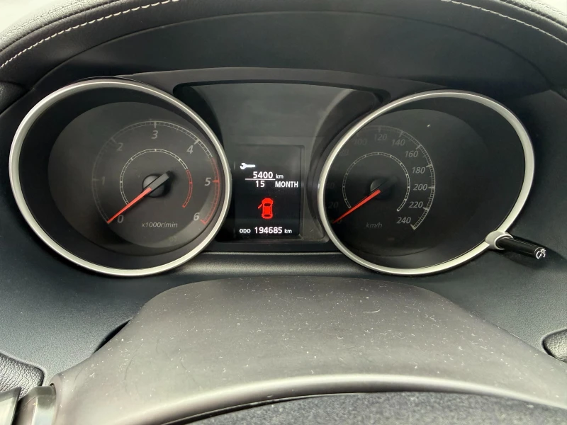 Mitsubishi Outlander Mitsubishi Outlander 2.2 DID / FULL / 4X4 / NAVI, снимка 11 - Автомобили и джипове - 52551621