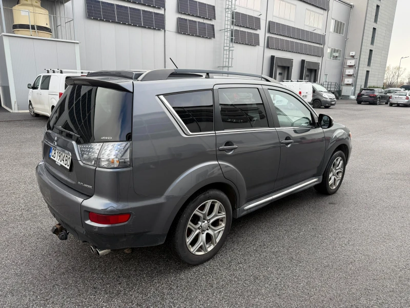 Mitsubishi Outlander Mitsubishi Outlander 2.2 DID / FULL / 4X4 / NAVI, снимка 5 - Автомобили и джипове - 52551621