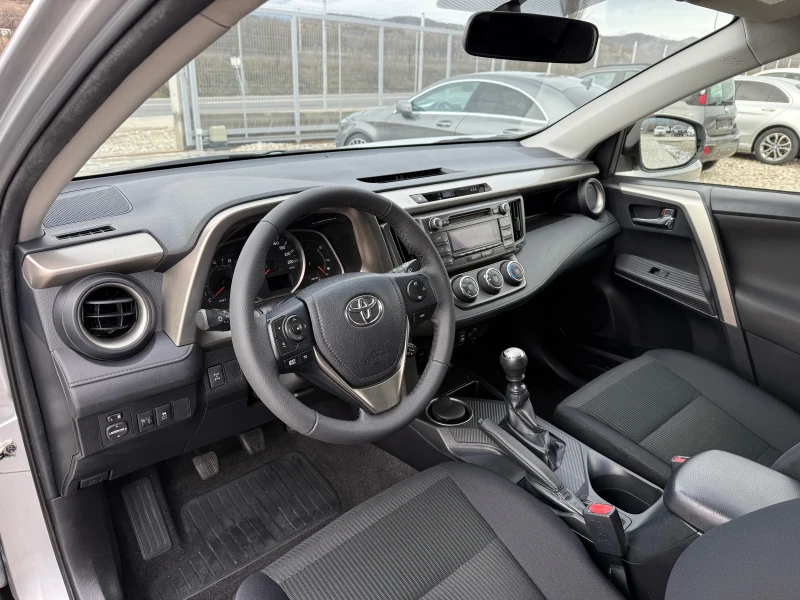 Toyota Rav4 2.0i 4x4 ШВЕЙЦАРИЯ, снимка 8 - Автомобили и джипове - 53288420