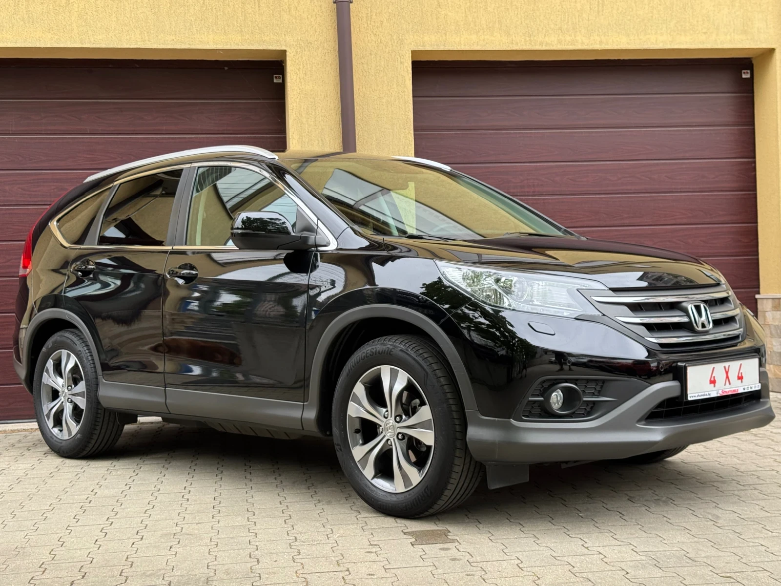 Honda Cr-v 2.0i 4X4* EXECUTIVE* ПЪЛНА СЕРВИЗНА ИСТОРИЯ! - изображение 3