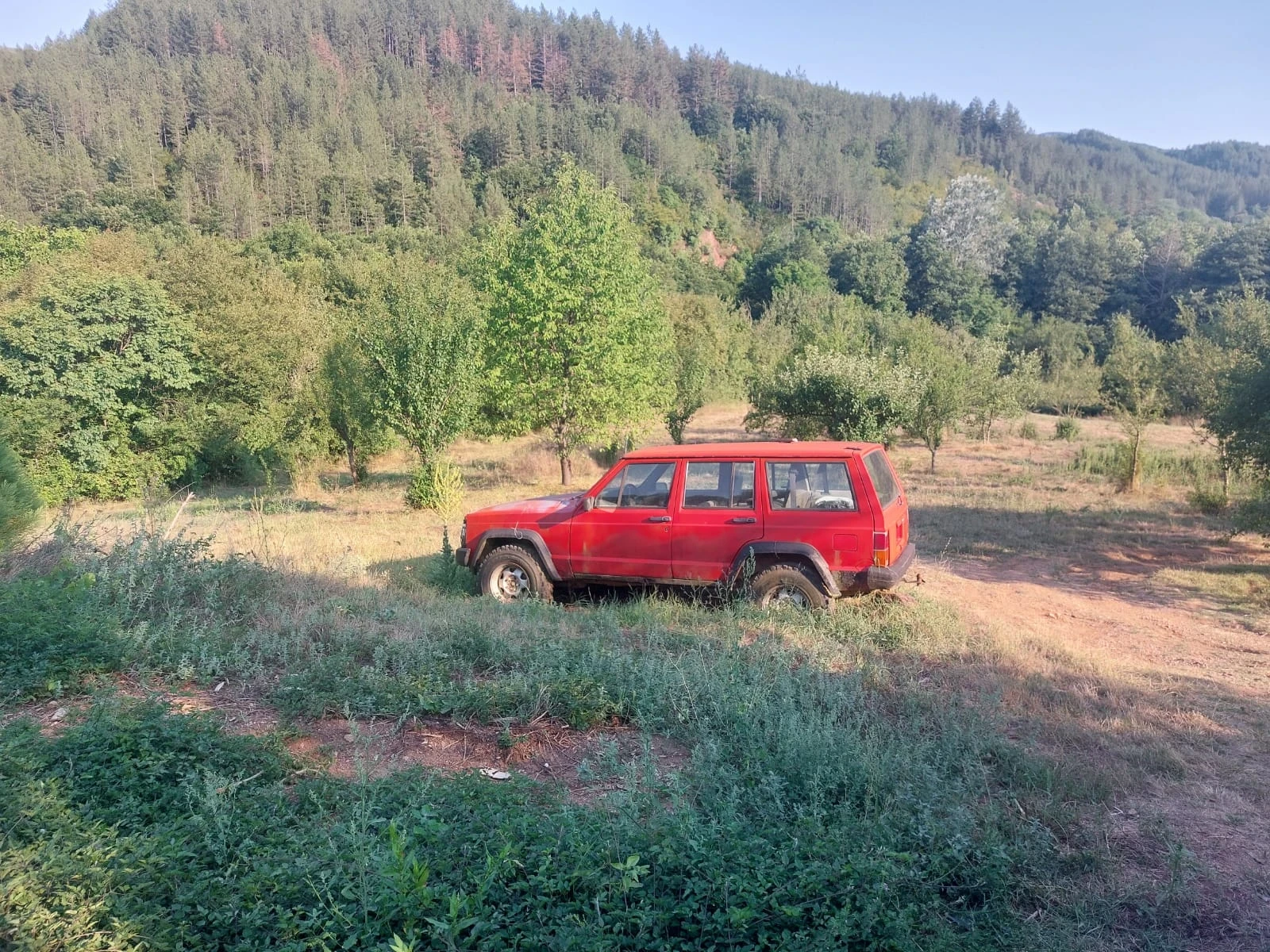 Jeep Cherokee  - изображение 2