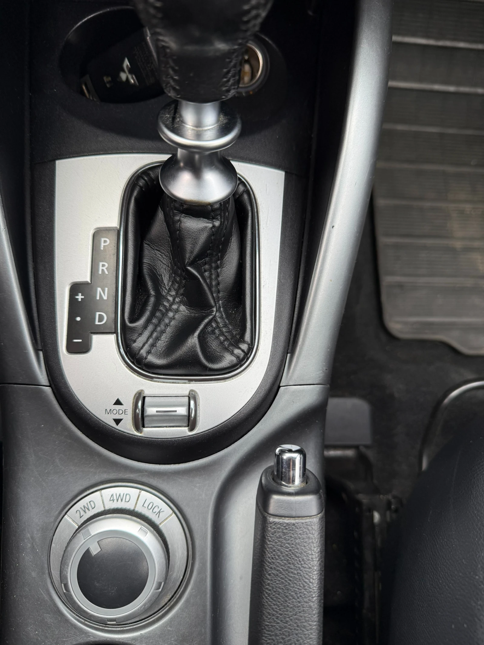 Mitsubishi Outlander Mitsubishi Outlander 2.2 DID / FULL / 4X4 / NAVI | Mobile.bg   12