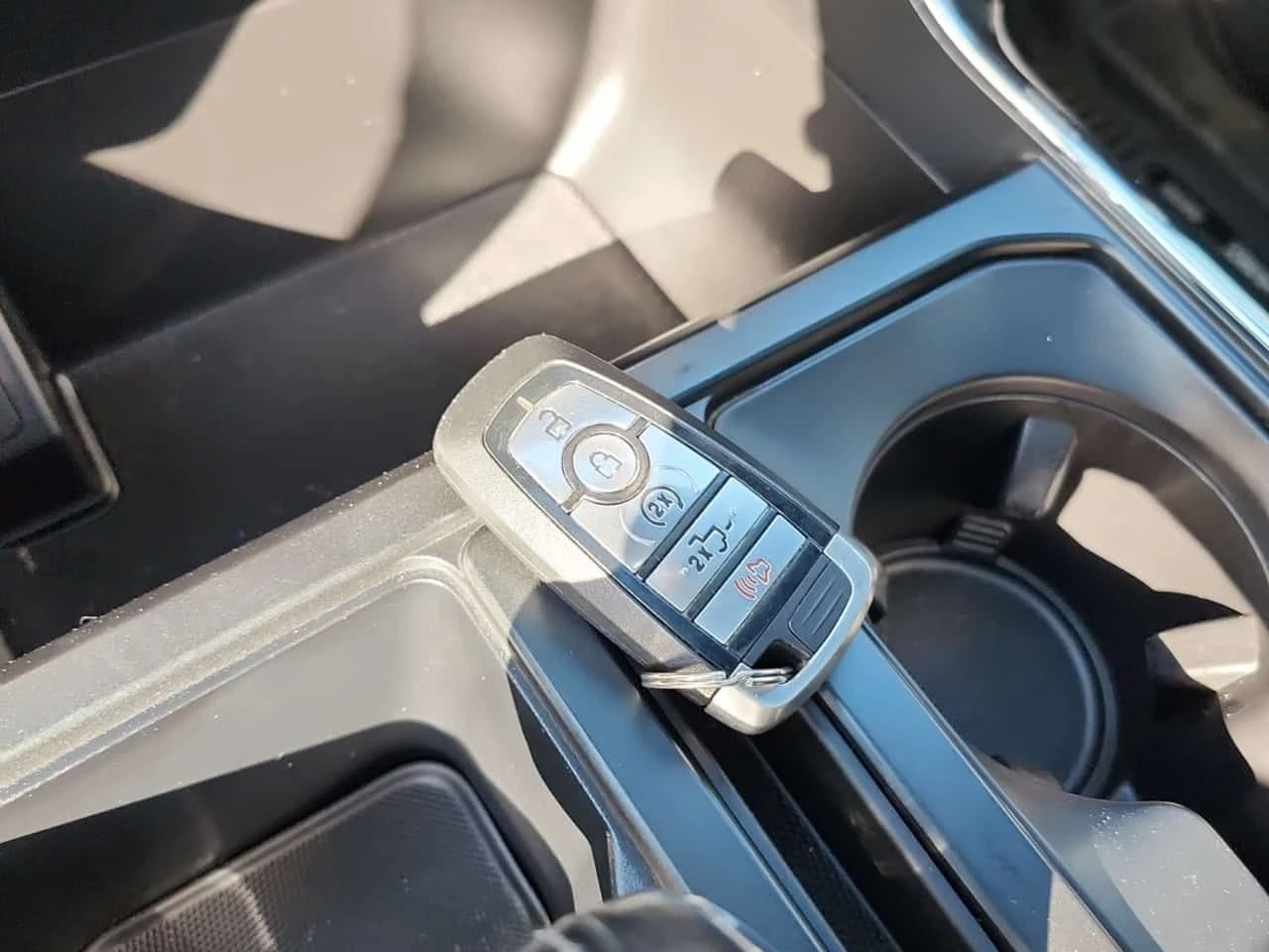 Ford F150 * XLT* КОЖА* ПАНОРАМА* ПОДГРЕВ* , снимка 9 - Автомобили и джипове - 54332556