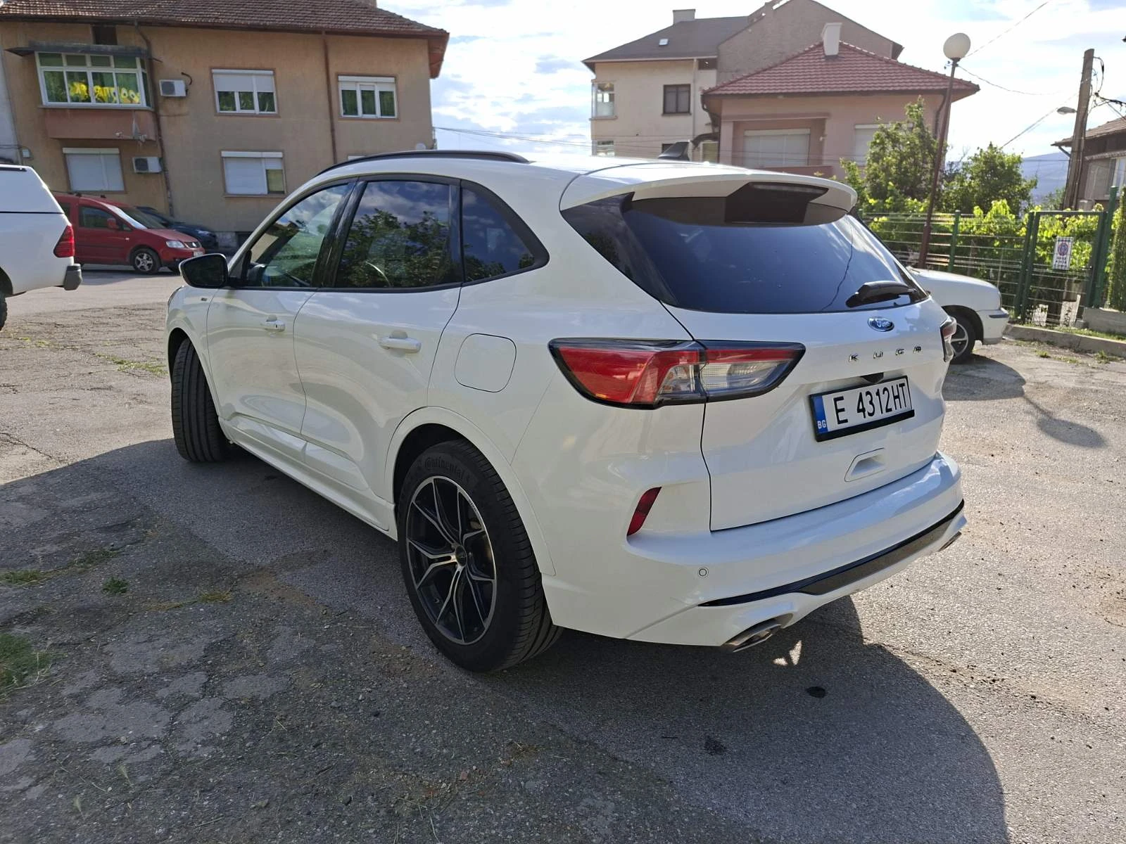 Ford Kuga, снимка 4 - Автомобили и джипове - 55133328