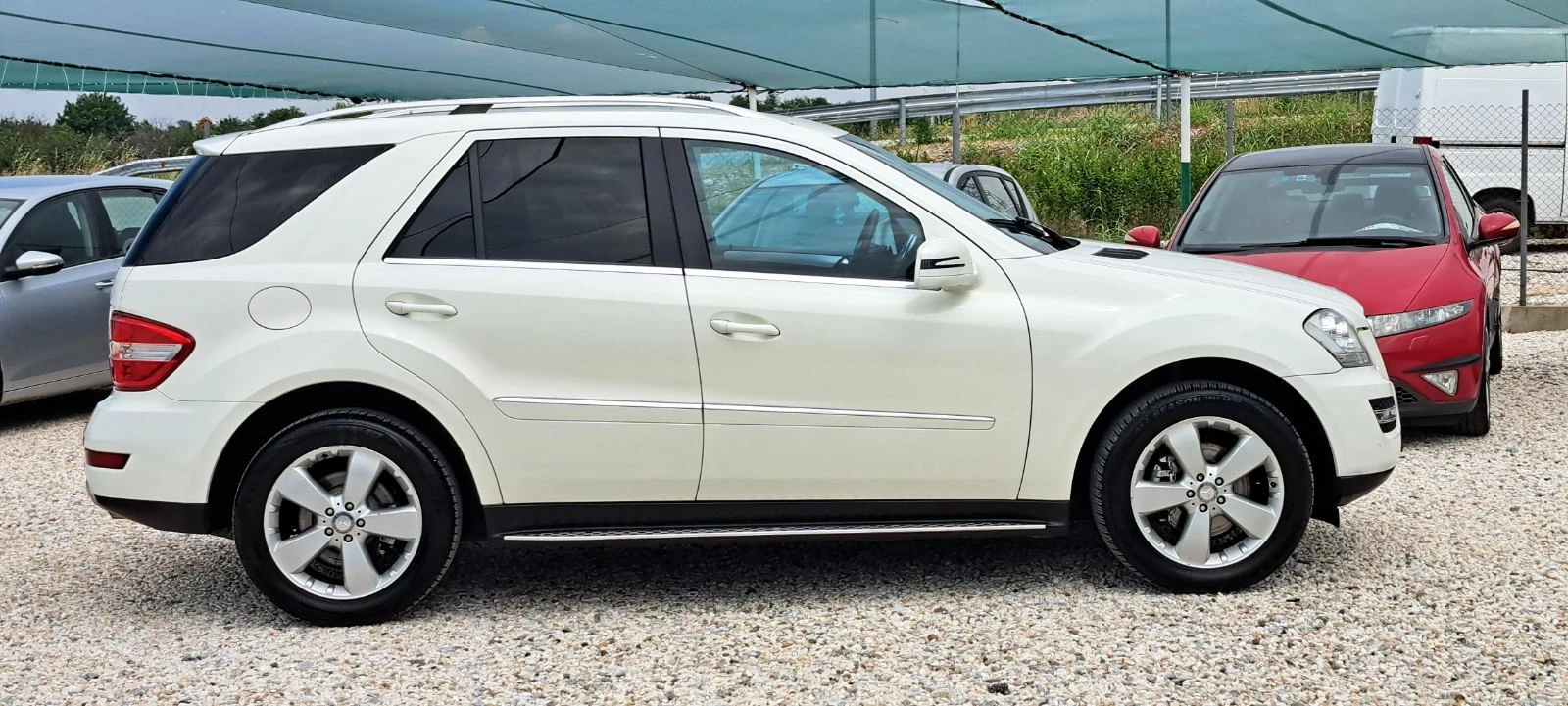Mercedes-Benz ML 300 4matic Facelift Кожа, подгрев, Navi, снимка 8 - Автомобили и джипове - 55137223