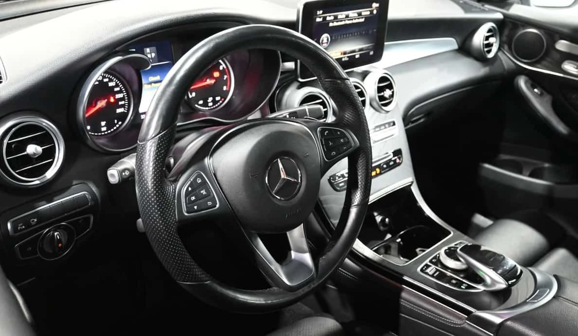 Mercedes-Benz GLC 300 MEMORY * CARFAX * ОПЦИЯ ЗА ФИНАНСИРАНЕ, снимка 5 - Автомобили и джипове - 56266884