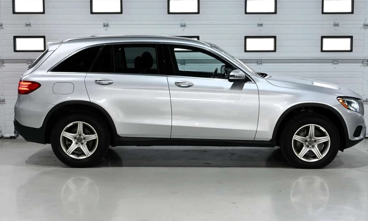 Mercedes-Benz GLC 300 MEMORY * CARFAX * ОПЦИЯ ЗА ФИНАНСИРАНЕ, снимка 3 - Автомобили и джипове - 56266884