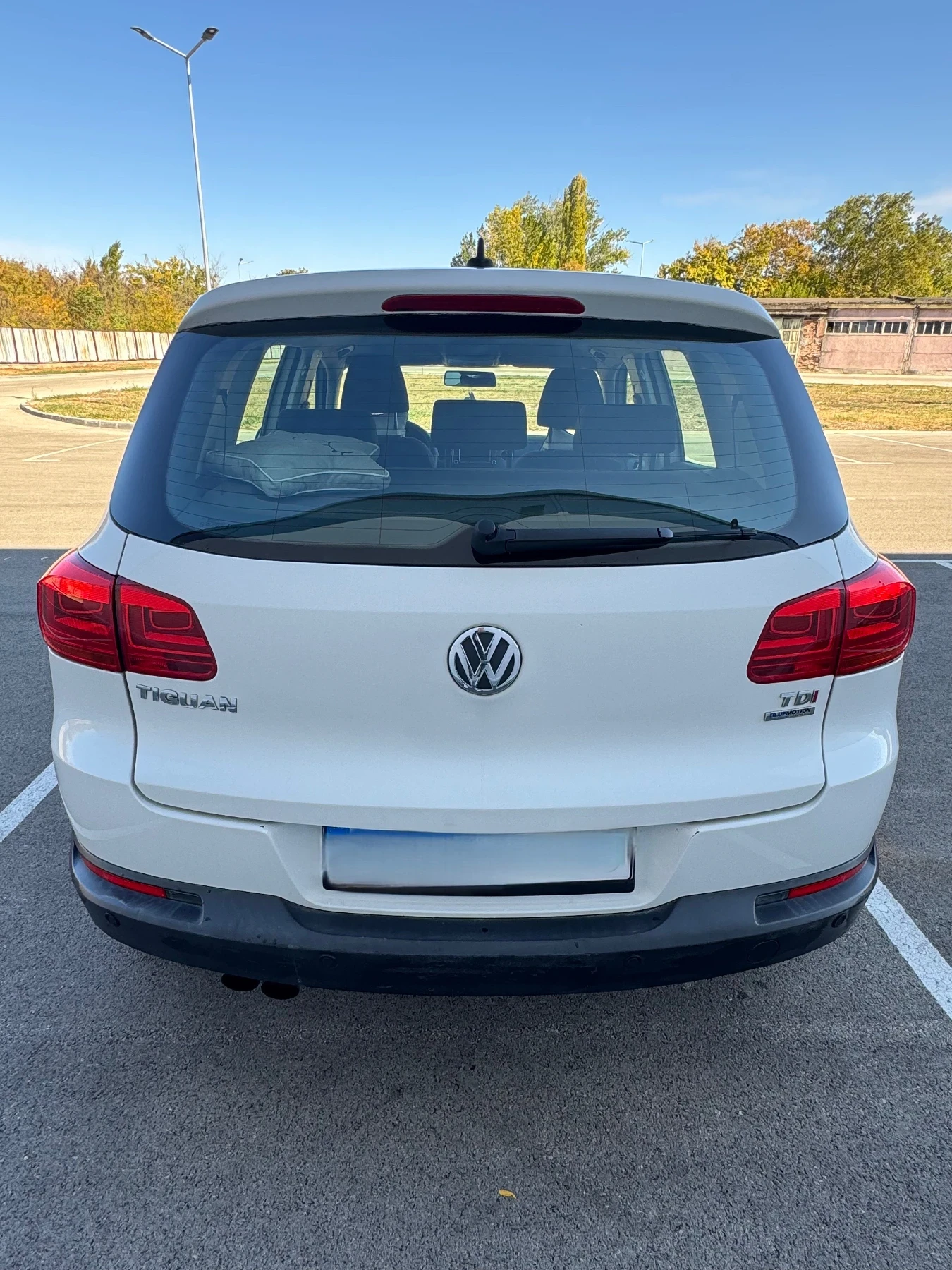 VW Tiguan, снимка 10 - Автомобили и джипове - 56585473