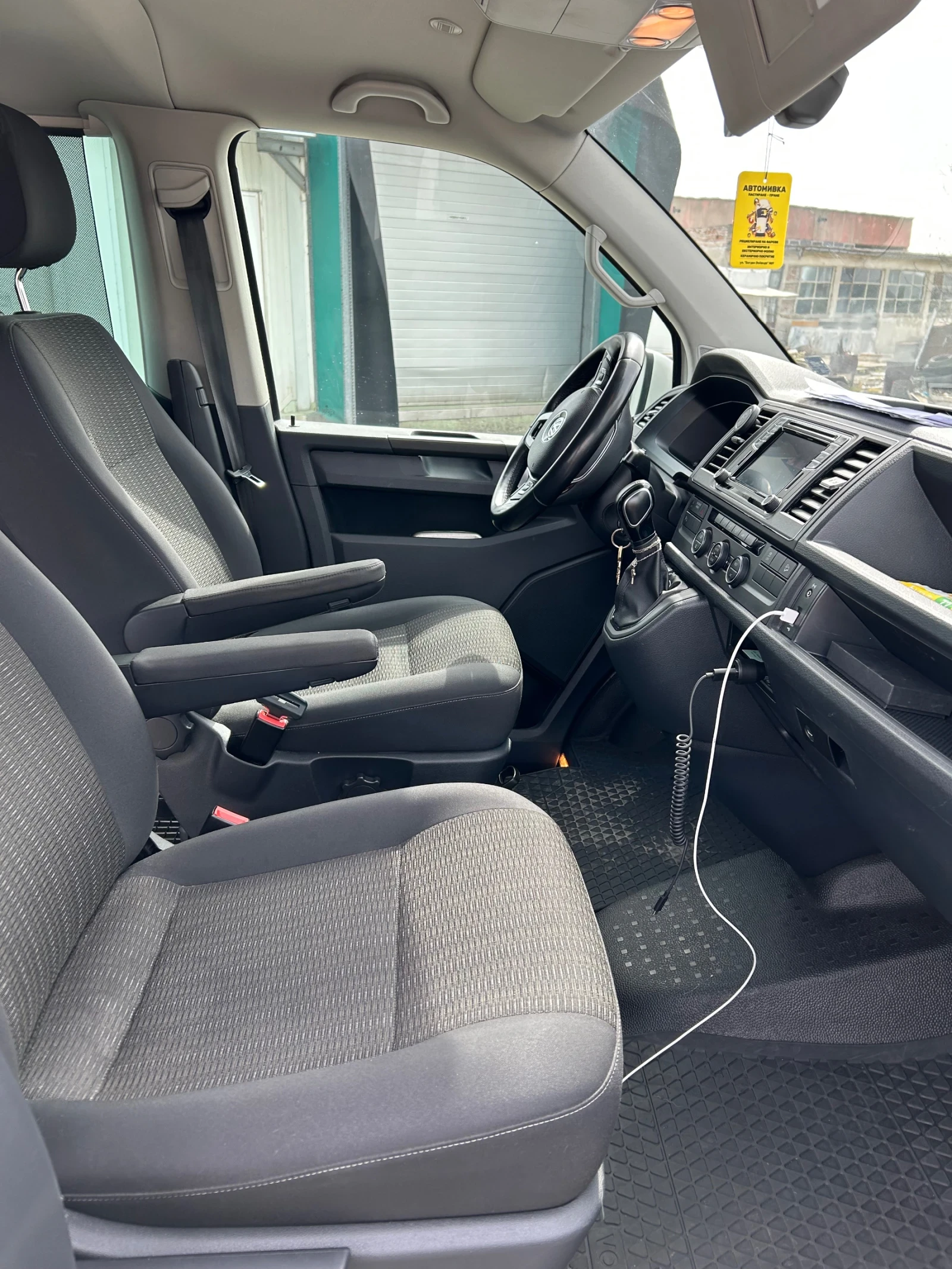 VW Caravelle TDI 2.0 DSG7, 4x4 - изображение 8