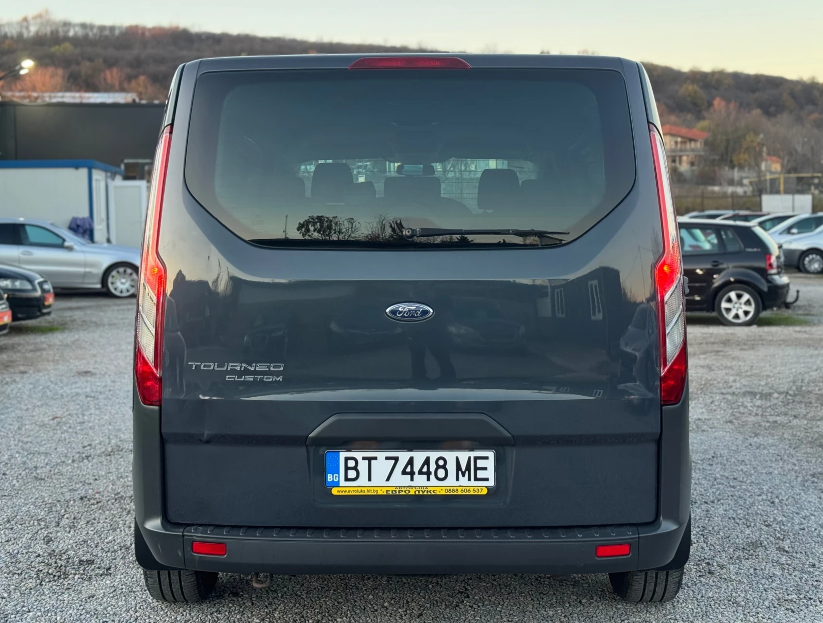 Ford Transit Custom 2.2CDTI 125кс 6с КЛИМАТИК ПОДРЕВ 4-врати  - изображение 5