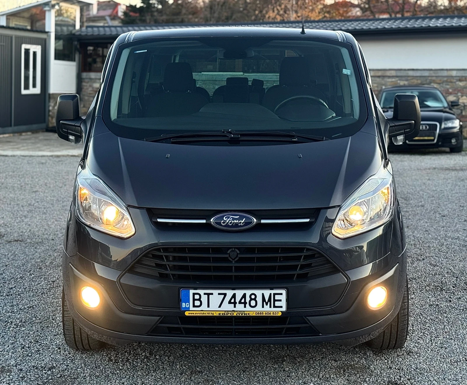 Ford Transit Custom 2.2CDTI 125кс 6с КЛИМАТИК ПОДРЕВ 4-врати  - изображение 2