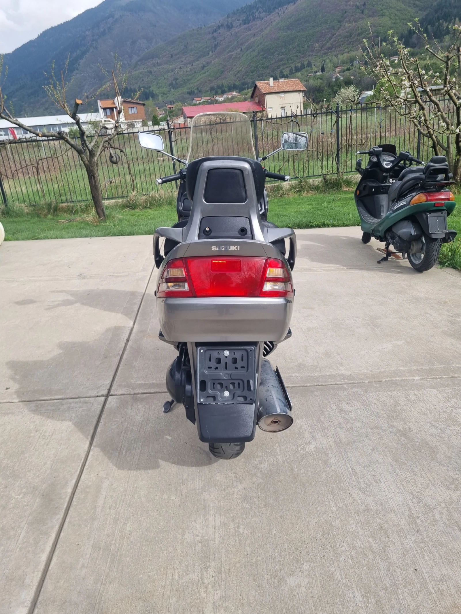Suzuki Burgman  - изображение 7