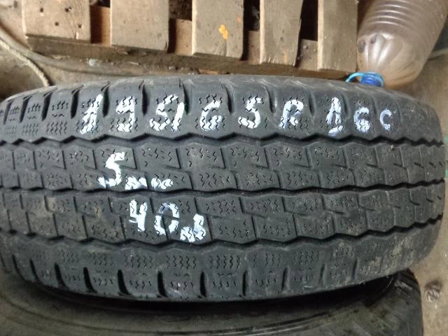 Гуми Зимни 195/65R16, снимка 1 - Гуми и джанти - 20254212