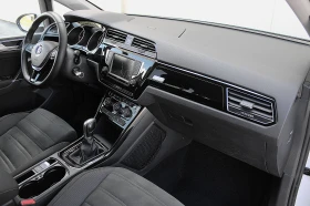 VW Touran 2.0TDI/DSG/DISTRONIC/PDC/LED/TOP, снимка 14