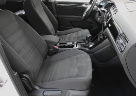 VW Touran 2.0TDI/DSG/DISTRONIC/PDC/LED/TOP, снимка 8