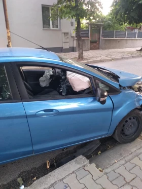 Ford Fiesta, снимка 2