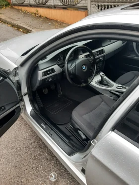 BMW 320 Нави Панорама, снимка 8