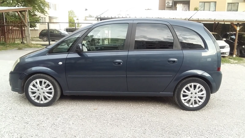 Opel Meriva 1.4i16v-LPG!Face lift!, снимка 8 - Автомобили и джипове - 46676059