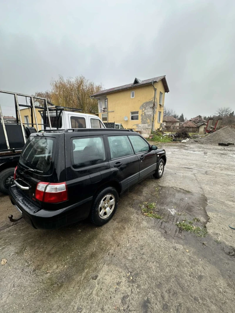 Subaru Forester 1-ви собственик , снимка 3 - Автомобили и джипове - 48032649