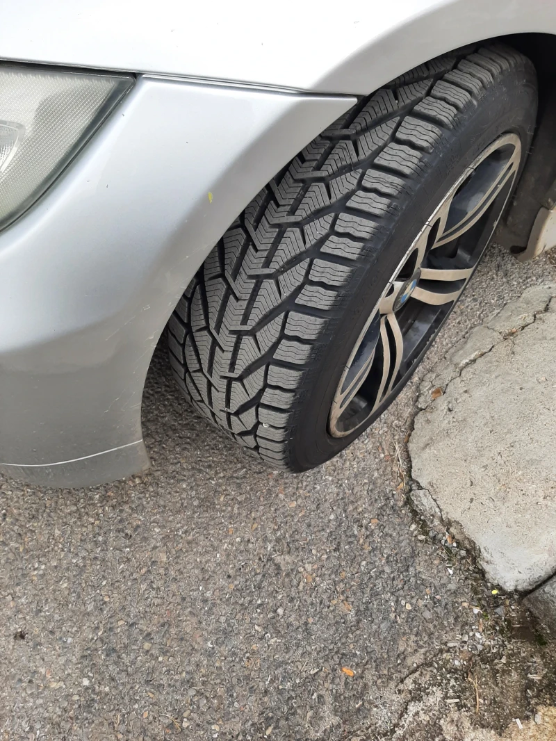 BMW 320 Нави Панорама, снимка 3 - Автомобили и джипове - 52344420