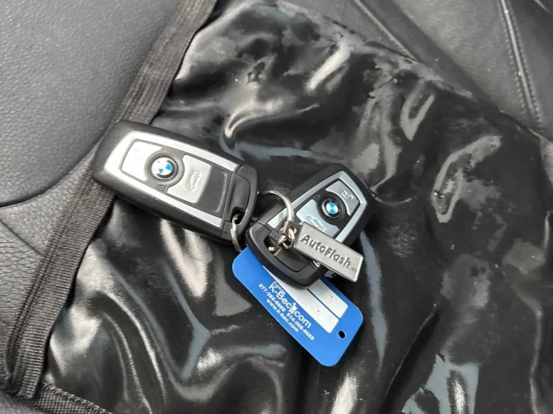 BMW 328 * 4dr Sdn 328i xDrive AWD * CARFAX * БЕЗ ПЪРВОНАЧА, снимка 11 - Автомобили и джипове - 53038888