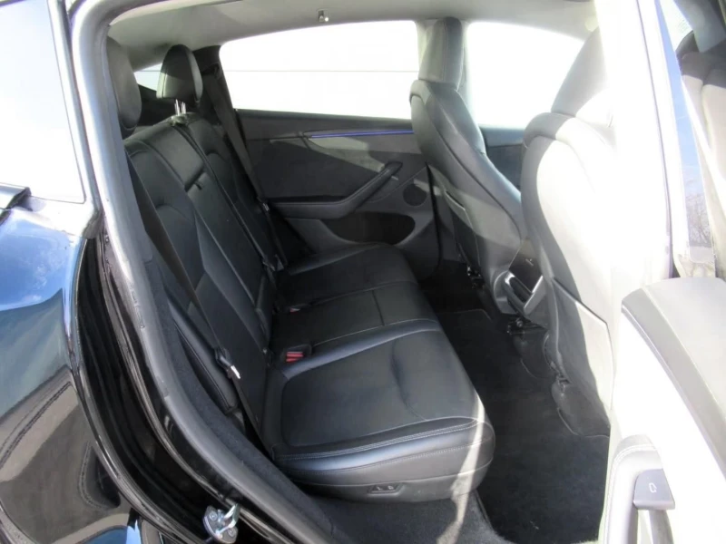 Tesla Model Y 83.1 kWh Long Range Dual Motor AWD, снимка 9 - Автомобили и джипове - 53334458