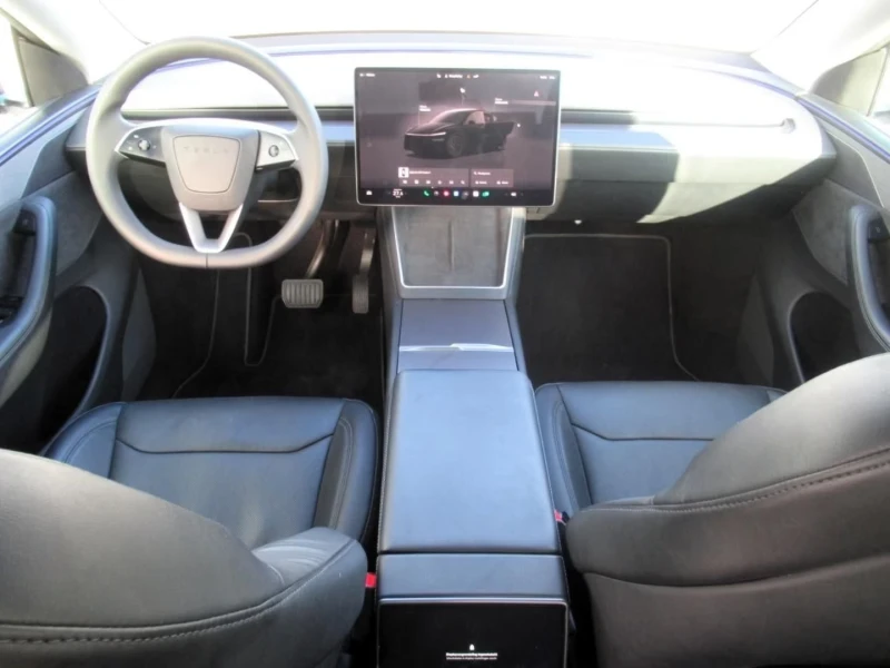 Tesla Model Y 83.1 kWh Long Range Dual Motor AWD, снимка 14 - Автомобили и джипове - 53334458