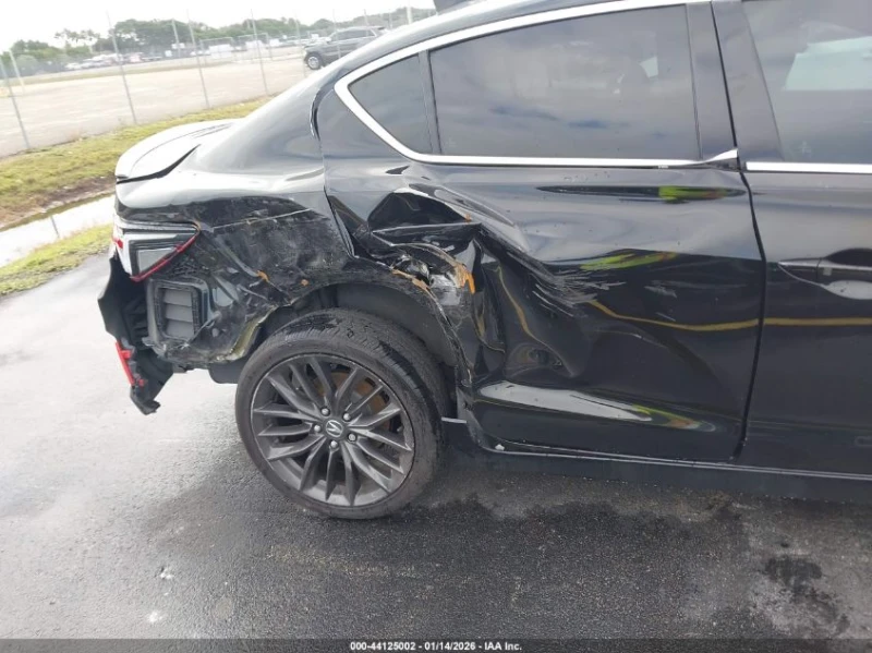 Acura ILX 2.4L I-4 DI, DOHC, VVT, 201HP Front Wheel Drive, снимка 11 - Автомобили и джипове - 53500864