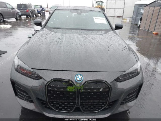 BMW i4 Червен салон* Подреви* Адапт. окачване* Амбиент - изображение 2