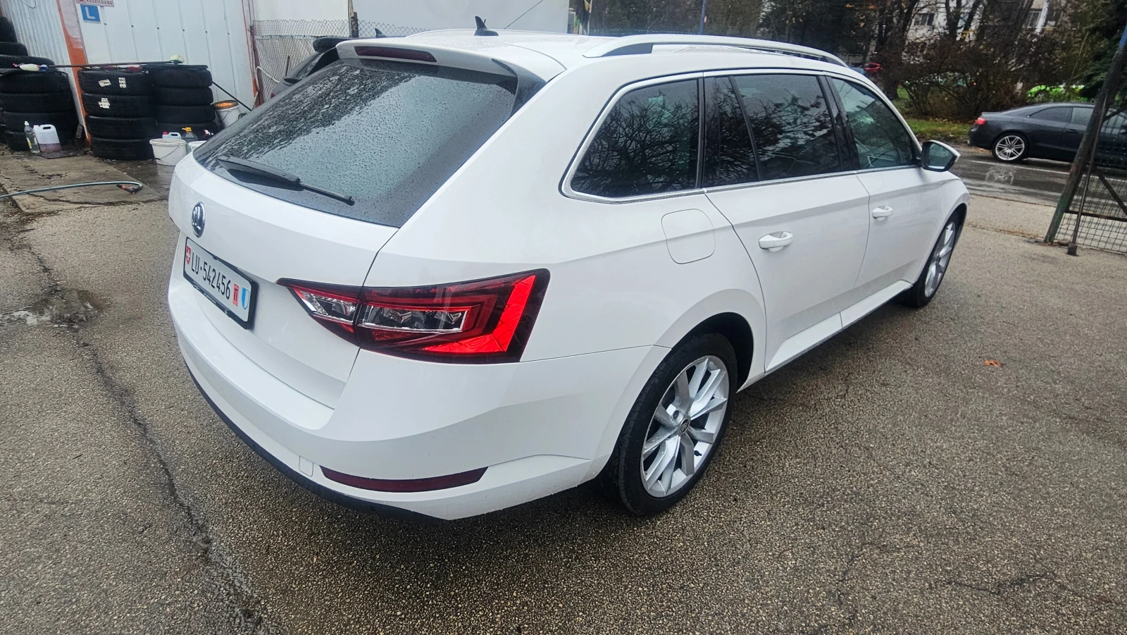 Skoda Superb 190кс4×4, фейслифт  - изображение 4